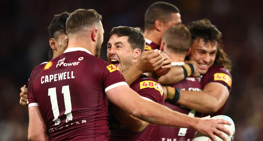 Queensland Maroons win State of Origin decider at Lang Park, beating NSW Blues 22-12