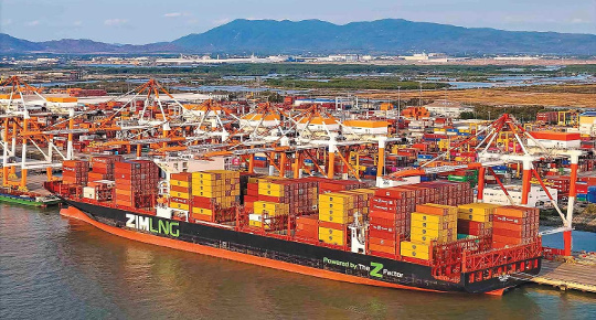 ADB maintains Vietnam's growth outlook amid Southeast Asia downgrades