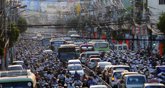 TPHCM: Tăng trưởng dân số, gánh nặng của hạ tầng giao thông.
