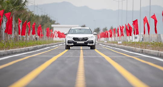 First Made-in-Vietnam VinFast car off the production line