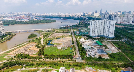 Ho Chi Minh City real estate developers request help to resume projects