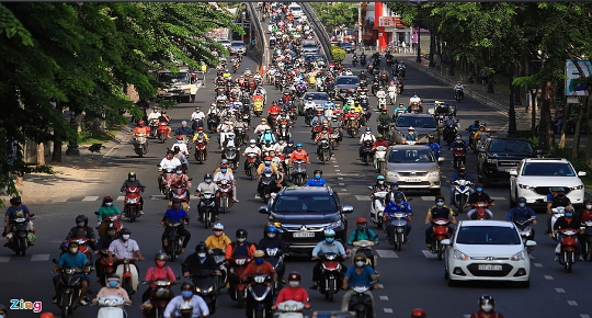 Việt Nam ngừng các hạn chế về xã hội ở Hà Nội và Thành phố Hồ Chí Minh