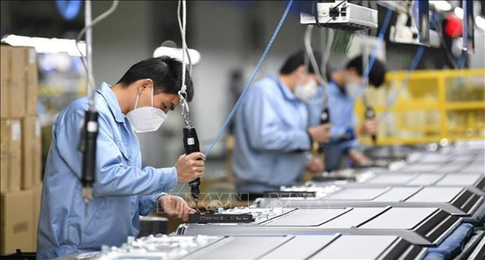 Việt Nam hưởng lợi từ việc chuyển vốn của các tập đoàn lớn