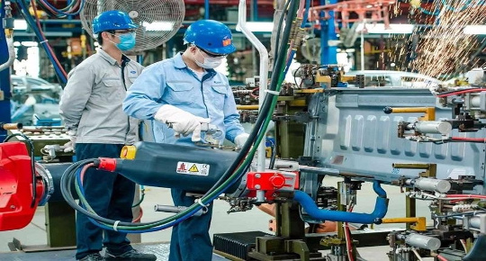 Sản lượng sản xuất của Việt Nam tiếp tục tăng trong tháng 8